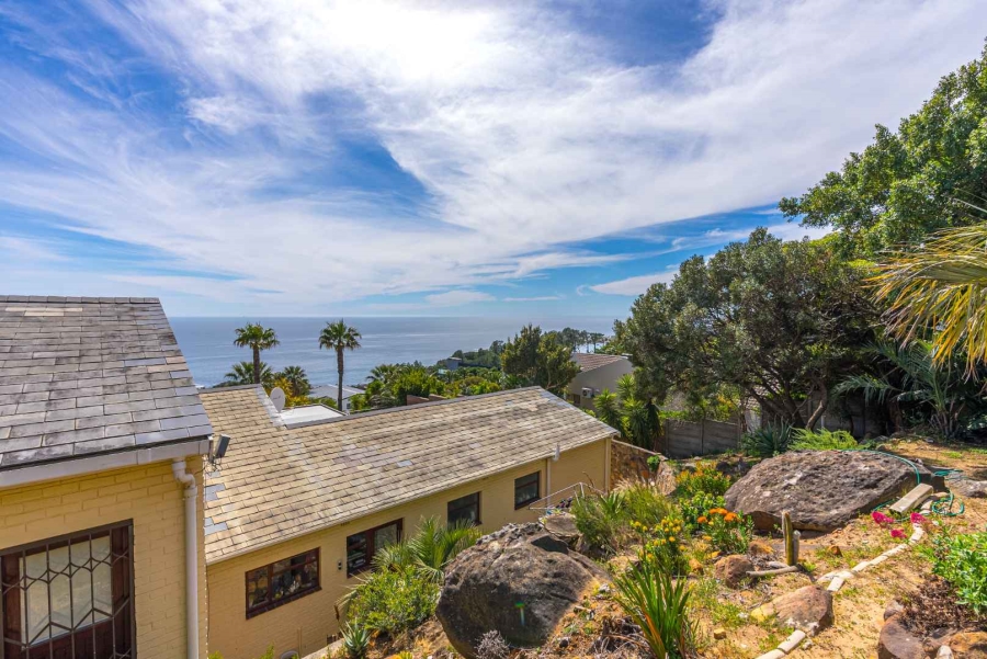 5 Bedroom Property for Sale in Camps Bay Western Cape